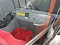 Czuwak w tramwaju Moderus Beta, w ręcznym zadajniku jazdy (pierwsza dźwignia z lewej)