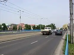 Jezdnie i torowisko mostu, po przebudowie w 2003