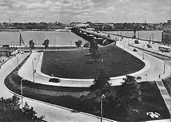 Zjazd z mostu po stronie śródmiejskiej