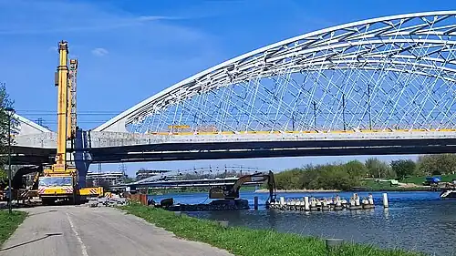 Bulwar w okolicach Mostu kolejowego na linii średnicowej