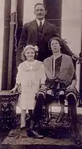 Myrtle Corbin ze swoim mężem i córką