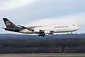 Boeing 747-8F w barwach UPS Airlines lądujący w Porcie lotniczym Kolonia/Bonn