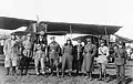 16 eskadra wywiadowcza na lotnisku w Lidzie w październiku 1920 r. Podporucznik obserwator Józef Mickiewicz pierwszy z lewej