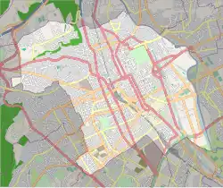 Mapa konturowa Nancy, blisko centrum na prawo znajduje się punkt z opisem „Katedra Notre-Dame-de-l’Annonciation w Nancy”