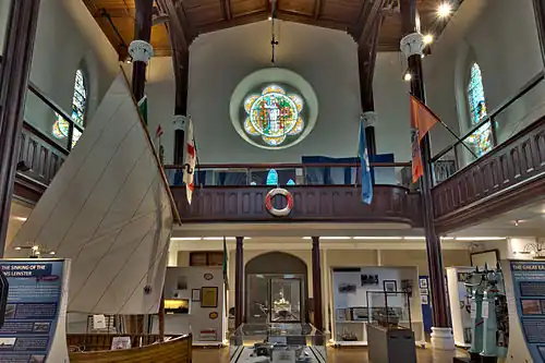 Wnętrze i fragment ekspozycji