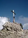 Krzyż na szczycie