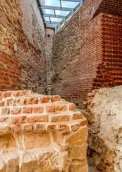 Fundamenty kamienne i ceglane