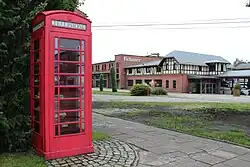 Plac przed budynkiem dyrekcji