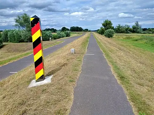 Słup graniczny na odcinku Frankfurt-Kietz