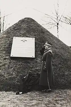 Odsłonięcie tablicy 6 dak w Stanisławowie przez gen. dyw. Juliusza Rómmla.