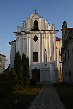 Fasada kościoła opactwa w stylu barokowym