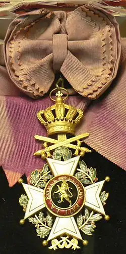 Order Leopolda w kształcie krzyża