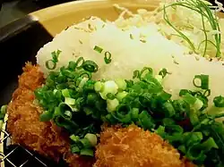 Tonkatsu z utartym daikonem