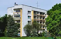 Wnętrze osiedla, os. Bohaterów Września 16 (2023)