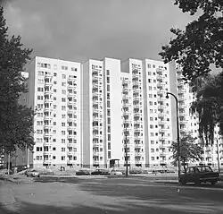 Budynek przy ul. Dzikiej 6 w 1977 roku