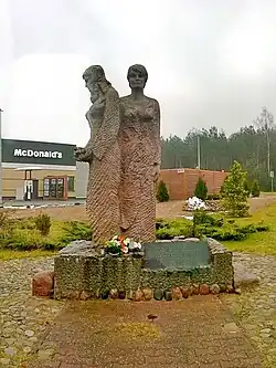 Pomnik Żołnierzy Polskich w Osinowie Dolnym