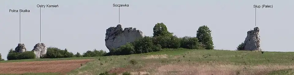 Widok od zachodniej strony na północną część grupy skał Wzgórza 502