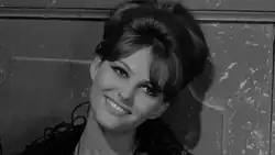 Claudia Cardinale w Osiem i pół Federico Felliniego (1963 r.)