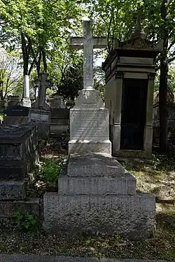 Nagrobek generała Kazimierza Skarżyńskiego na cmentarzu Père-Lachaise w Paryżu.