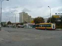 Autobus A512 na linii 142 w Warszawie