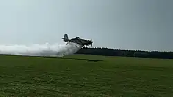 Zrzut wody podczas pokazów (zraszanie)