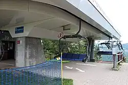 Peron na górnej stacji