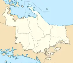 Mapa konturowa Ngöbe-Buglé, u góry nieco na prawo znajduje się punkt z opisem „Escudo de Veraguas”