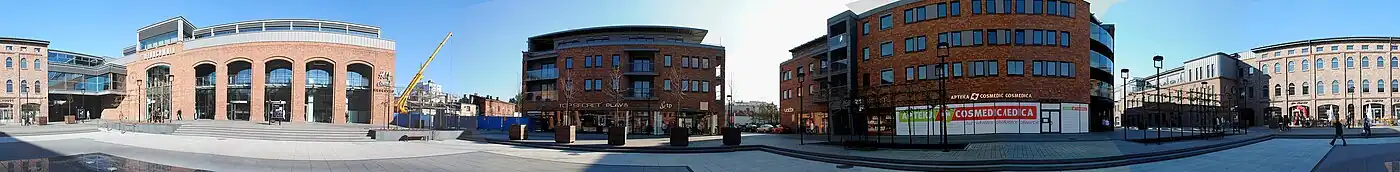 Panorama Wzorcowni wykonana z Placu Grodzkiego. Budynek A, B, C oraz D