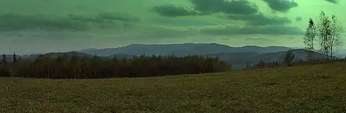 Panorama widokowa z Łopusza na południową stronę