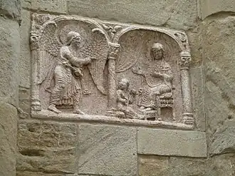 Płaskorzeźby w prawym transepcie