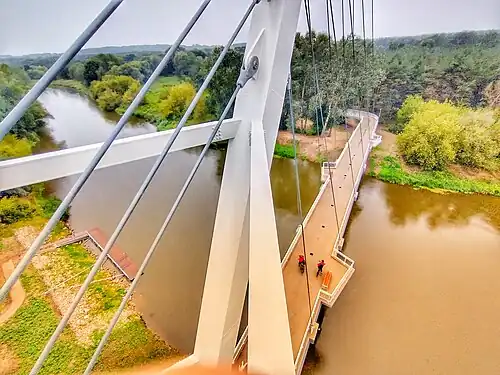 Widok z wieży ku południowi na Wartę