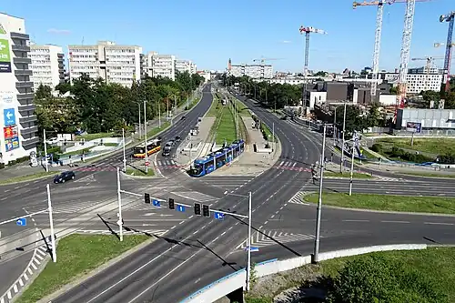 Plac Strzegomski i ulica Legnicka w kierunku centrum