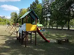 Plac zabaw przy Małym Przedszkolu w Rachcinie