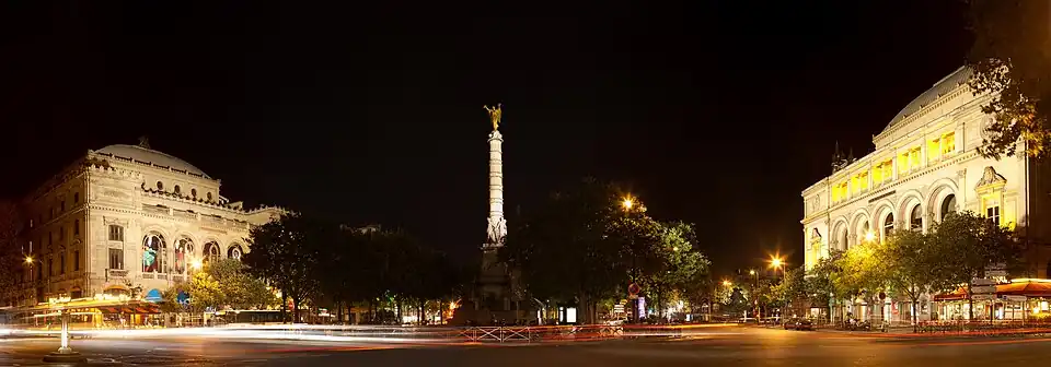 Place du Châtelet nocą