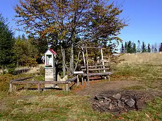 Kapliczka na polanie