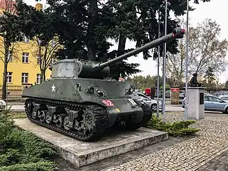 M36B1 przed siedzibą 11 Dywizji Kawalerii Pancernej w Żaganiu