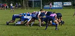 Rugbyści Juvenii (w jasnych koszulkach) podczas meczu przeciwko Arce Gdynia w 2018
