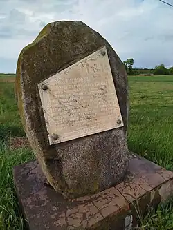 Pomnik OP AK Grom we wsi Jawor-Kolonia