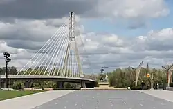 Pomnik i jego otoczenie w 2020