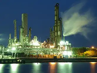 Instalacje przemysłowe w porcie Yokkaichi