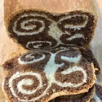 Potica z nadzieniem orzechowo-cynamonowym