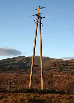 Słup betonowy średniego napięcia