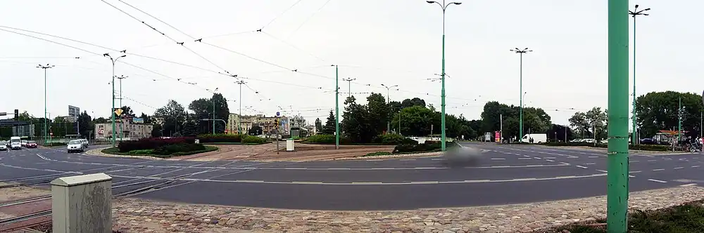 Panorama ronda w kierunku ul. Warszawskiej.