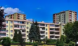 Wnętrze osiedla, bloki przy ul. Strzelców 15A, 17 i 19