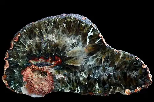 Prazjolit z Płóczek Górnych z Polski