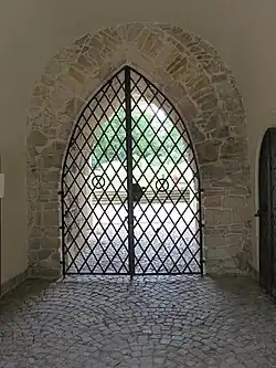 Gotycka brama zamkowa