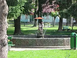 Fontanna Jacek i Agatkaw parku miejskim