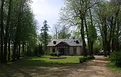 „Dworek” Klominków z XIX wieku, obecnie restauracja