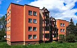 Wnętrze osiedla, blok przy ul. Rydygiera 5