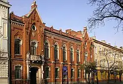 Neogotycki gmach dawnej Kasy Przemysłowców Radomskich.